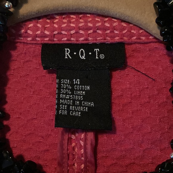 Cute deep pink/salmon jacket for work or after - Picture 4 of 5